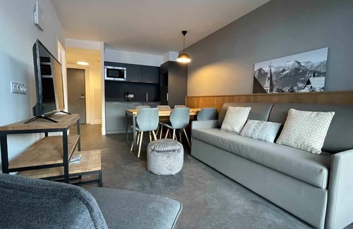 Auris Condo | Au Pied des Pistes! Apt cozy + Piscine et Sauna