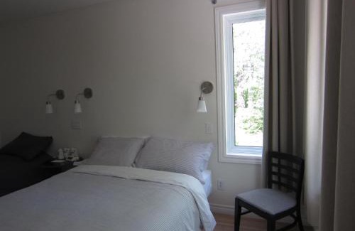 Peribonka Hotel | Auberge Île du Repos
