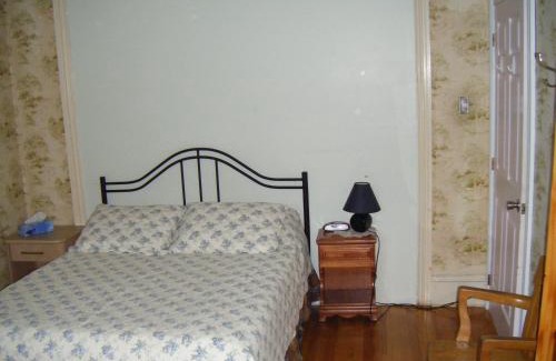 Lowertown Bed & Breakfast | Auberge des Arts Bed and Breakfast