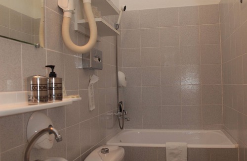 Pont du Loup Hotel | Auberge des Gorges du Loup