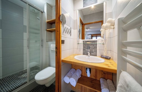 Villard-de-Lans Hotel | Auberge des Montauds - Hôtel & Restaurant