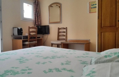 Sillans-la Cascade House | Auberge du Grand Chêne