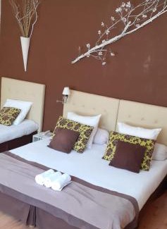 Orgon Hotel | Auberge Du Parc