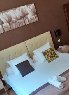 Orgon Hotel | Auberge Du Parc