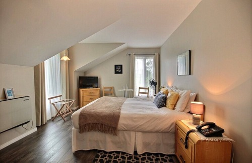 North Hatley Bed & Breakfast | Auberge la Chocolatière