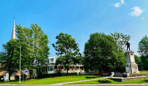 La Baie Hotel | Auberge Le St-Alexis