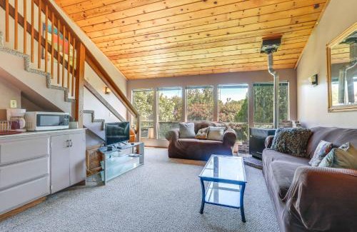 North Auburn House | Auburn Cottage with Patios and Garden - 3 Mi to Town!