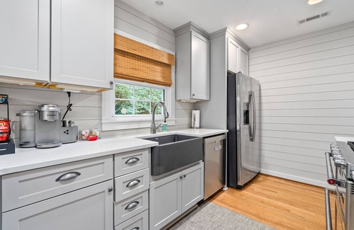 Auburn House | Auburn Gem w/Dreamy Backyard!