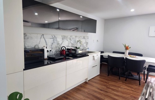 Mount Eden House | Auckland's Urban Escape - Central, Connected & Comfortable