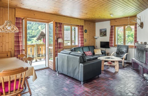 Reckingen House | Auf der March