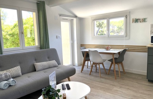 Giens House | Auguière East, house in the heart of the vineyards