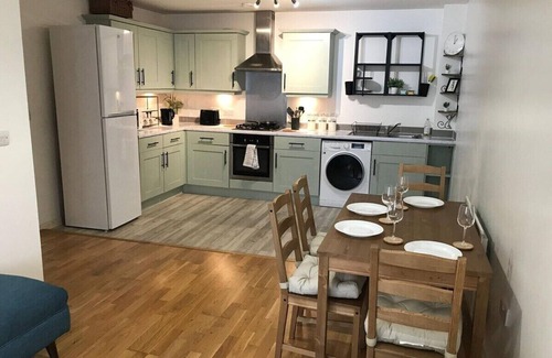 Canon's Marsh Apartment | August Discount - Long Stay - Contractors