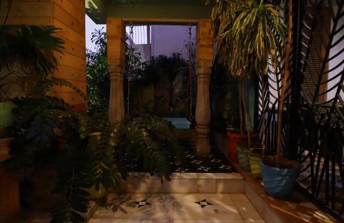 Keshav Nagar House | Aura Homestay Royal Villa