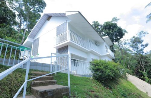 Devikolam Bed & Breakfast | Aura Springs Resort