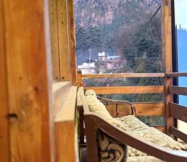Kasol Hotel | Aurave Inn