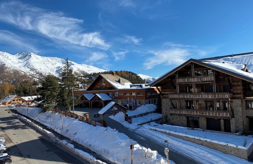 Saint-Etienne-de-Tinee Apartment | Auron: superb renovated 3/4-room chalet-style apartment for 6 people