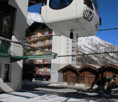 Saas Grund Apartment | Aurora Appartement FLETSCHHORN by FeWo-PLAN SAAS230