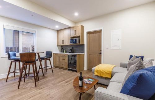 Teepee Town House | Aurora Lite - Brand new suite with private entrance