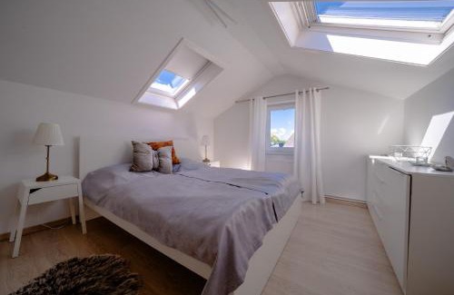 Ebkeriege Apartment | Aurora Schaar 1, 120qm, WiFi, Maisonette, Modern,2 Schlafzimmer, 1 Wohnzimmer