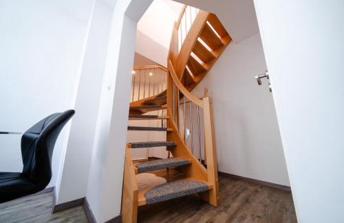 Ebkeriege Apartment | Aurora Schaar 1, 120qm, WiFi, Maisonette, Modern,2 Schlafzimmer, 1 Wohnzimmer