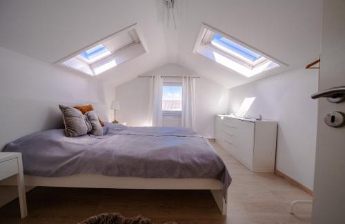 Ebkeriege Apartment | Aurora Schaar 1, 120qm, WiFi, Maisonette, Modern,2 Schlafzimmer, 1 Wohnzimmer