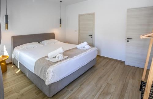 Nea Peramos Apartment | Aurora seaside grand suite