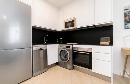 Carabanchel Apartment | Aurora Stays by Charming III, Apartment for 4 with free parking