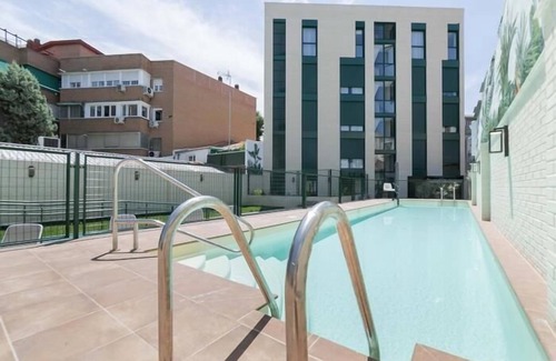 Carabanchel Apartment | Aurora Stays by Charming XII, Apartment for 4 with free parking