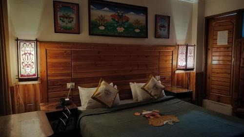 Dharamshala Hotel | Auspiscious Him View Hotel