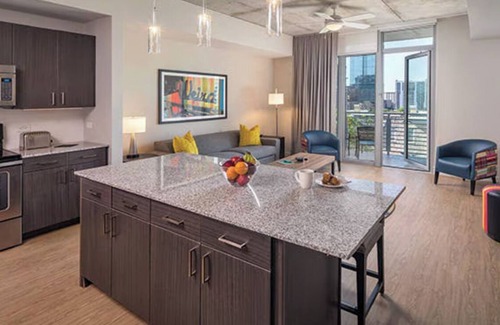 Civic District Condo | Austin Resort 1BR Suite Friday Check-In