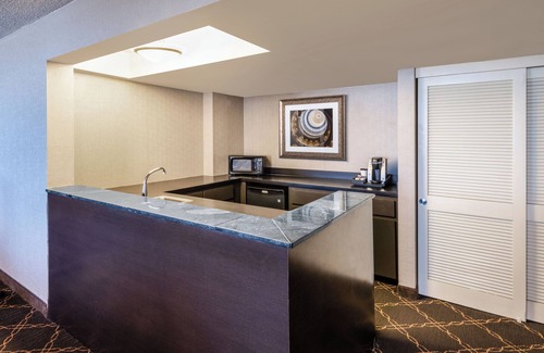 McKinney Hotel | Austin Southpark Hotel