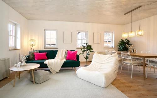 Kurnbach Apartment | Auszeit am Marktplatz - Design Ferienwohnungen mit Wohlfühlfaktor