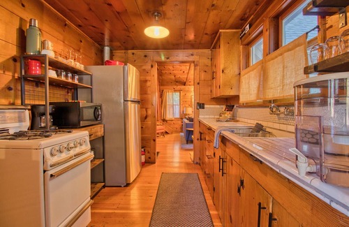 Wrightwood Cabin | Authentic Cabin Experience with modern amenities minutes from Mtn High in SoCal!