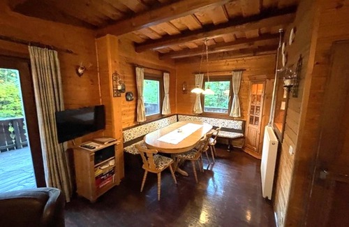 Gnesau House | Authentic chalet with sauna and a large garden