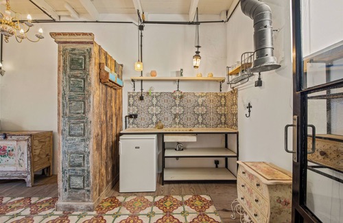 Willemstad Villa | Authentic Private Villa in Downtown Curaçao with Art Garden & Private Pool