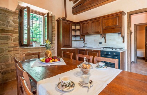 Camerino House | Authentic residence in the middle of nature with pool.