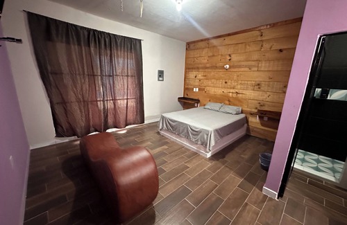 Manlio Fabio Altamirano Hotel | Autohotel El Búho