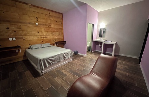 Manlio Fabio Altamirano Hotel | Autohotel El Búho