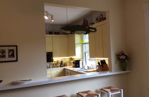 Irvington Cottage | Autumn in Irvington - it’s so inviting and gorgeous. And it’s waiting for you!