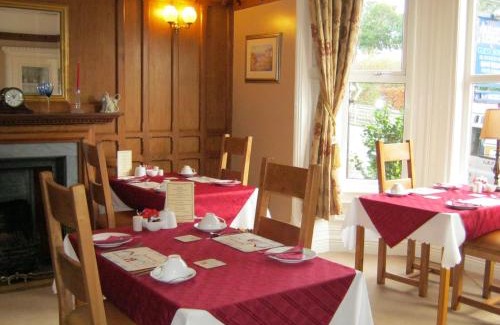 Whitby House | Autumn Leaves Guest House