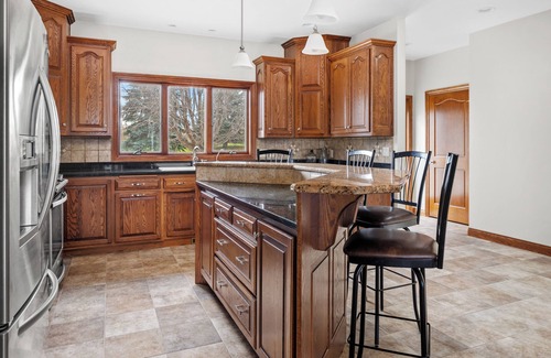 Valders House | Autumn Ridge Getaway