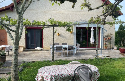 Saint-Cernin-de-Larche Villa | Aux Deux Ânes