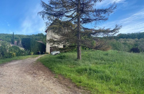 Saint-Cernin-de-Larche Villa | Aux Deux Ânes