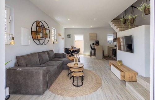 Willemstad Apartment | Av Curacao - Centrally Located Spacious Apartment