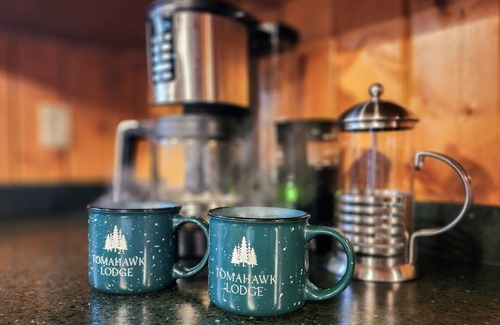 Brodhead Cabin | Avail. Octoberfest Sep 25th-28th-Lake Cabin w/King