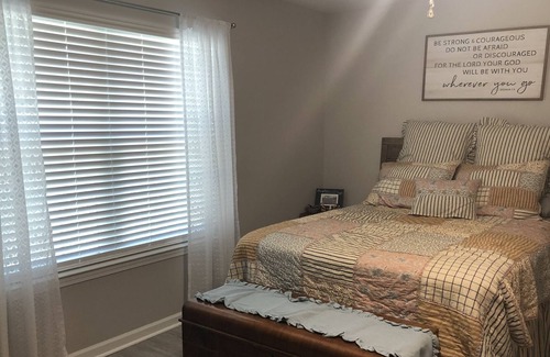 Statesboro House | Available for GSU football and graduation stays!