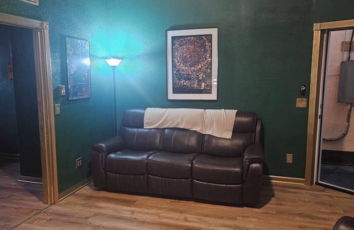 Reading Apartment | Available Now! NEW 1-bedroom apt Reading, 3 dispensaries and coffee!