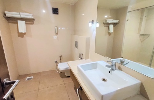 Thaltej Hotel | Avalon Hotel & Banquets