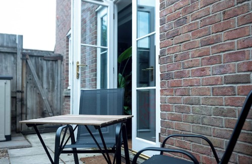 Glastonbury Cottage | Avalon Sunrise our enchanting cottage in the heart of Glastonbury