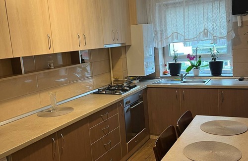 Brasov Hotel | Avantgarden 3 Brasov by BuySellRent